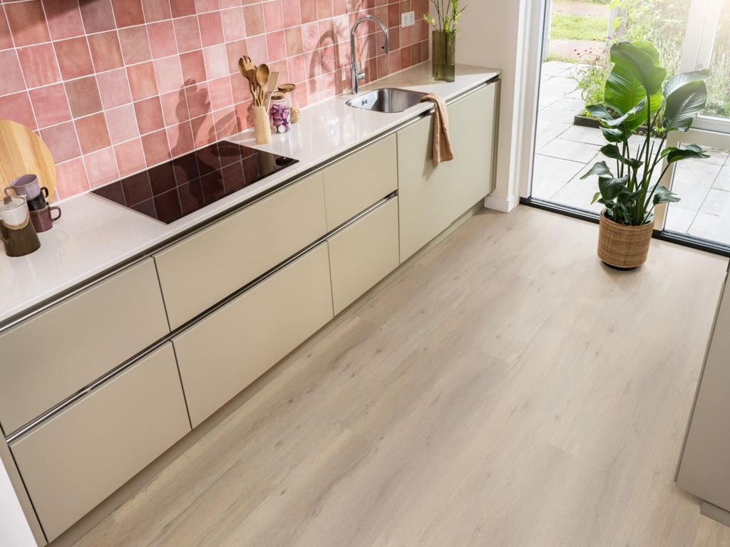 Ambiant Vivero Natural oak pvc vloer in een interieur