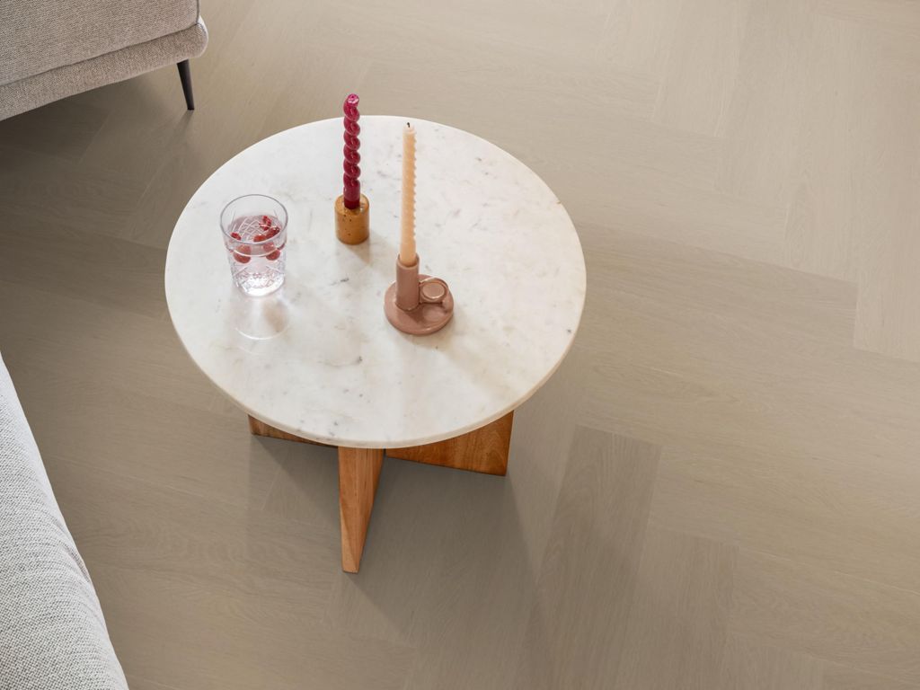 Ambiant Spigato Estino Smoky pvc vloer in een interieur