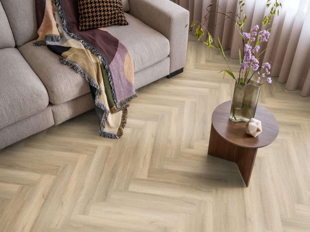 Ambiant Spigato Avanto Beige pvc vloer in een interieur