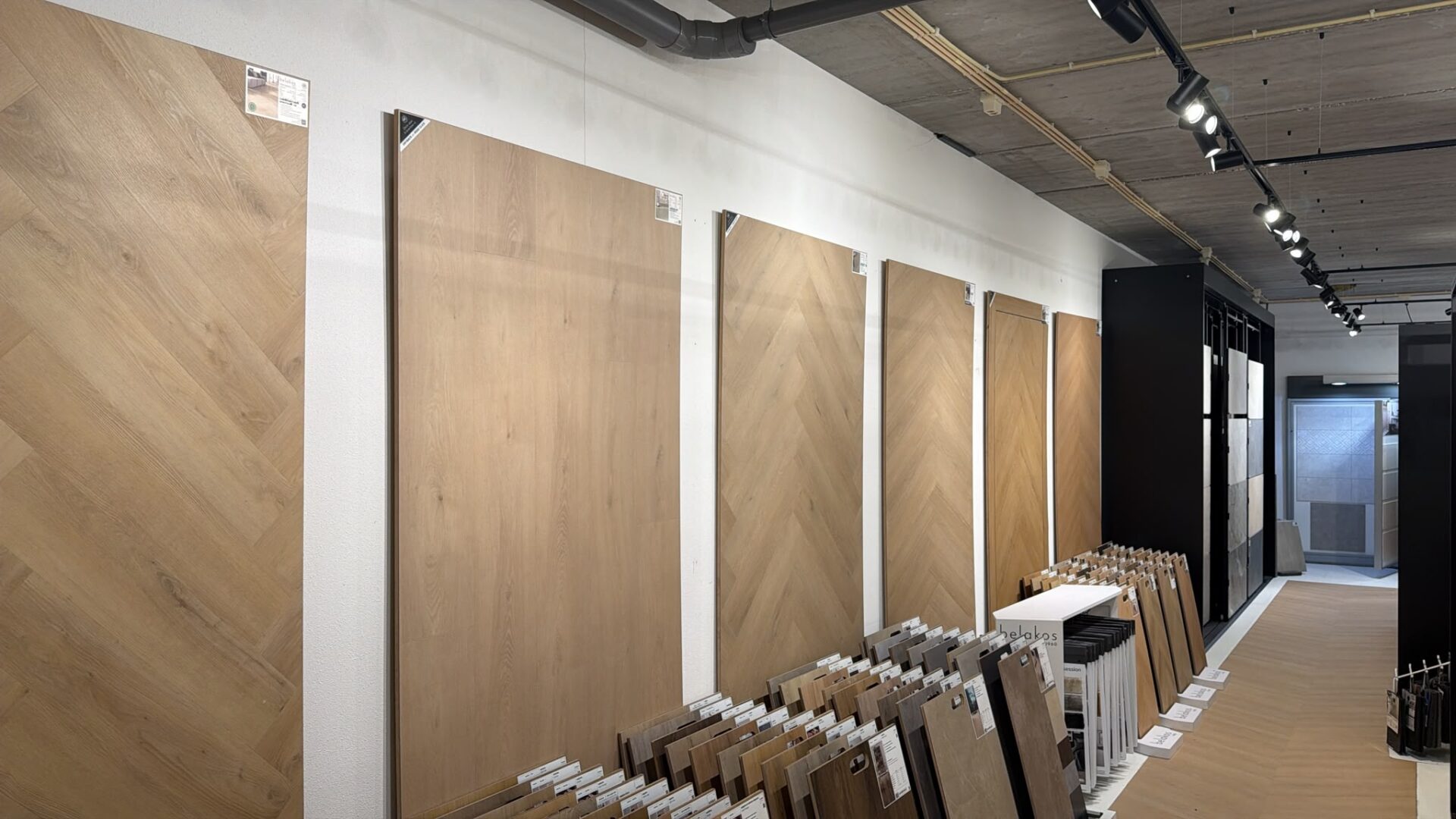 PVC showroom van PVC Boulevard aan de Edisonstraat 3 in Wijchen
